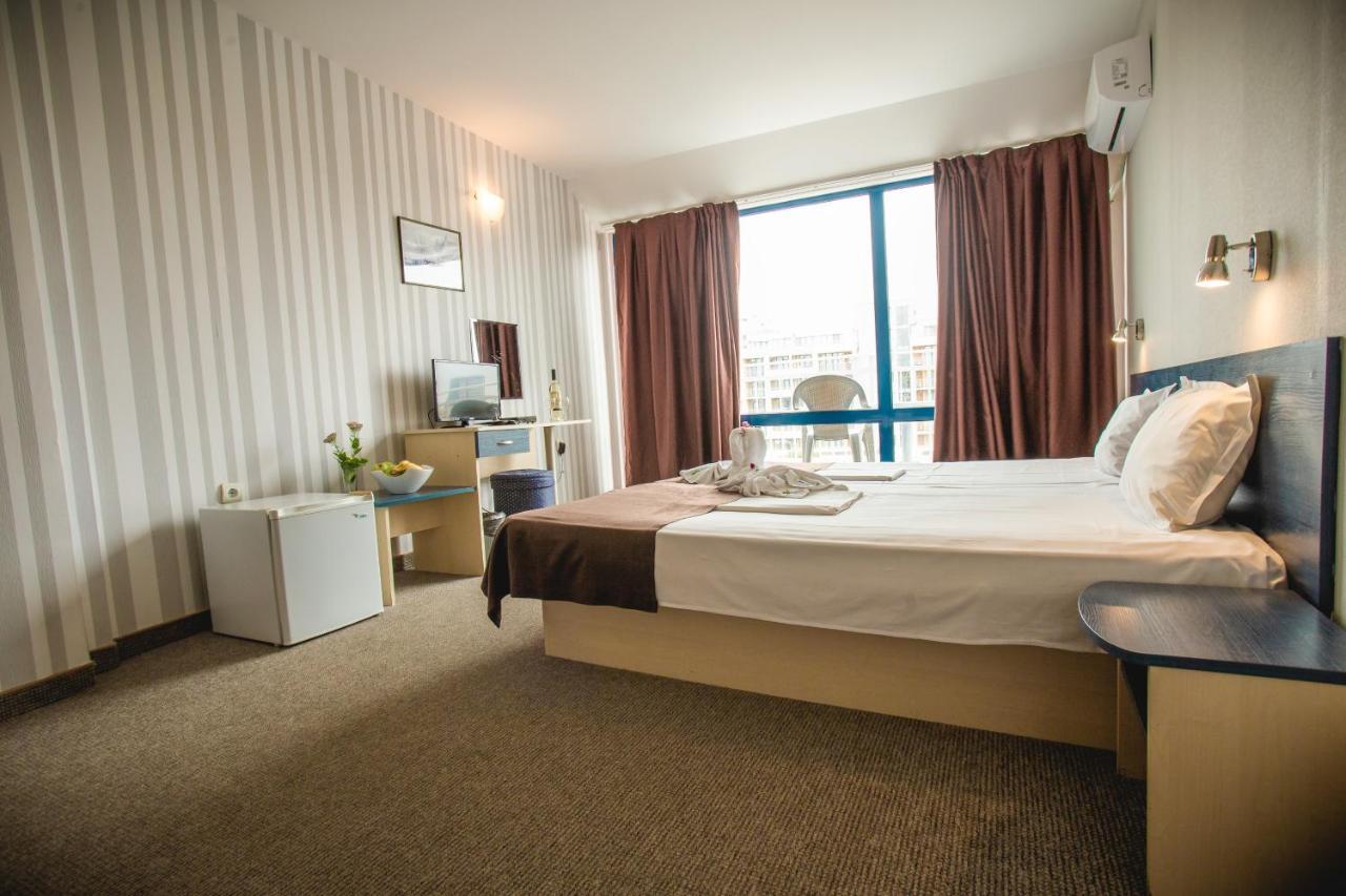 Hotel Bohemi And Free Parking Slantschew brjag