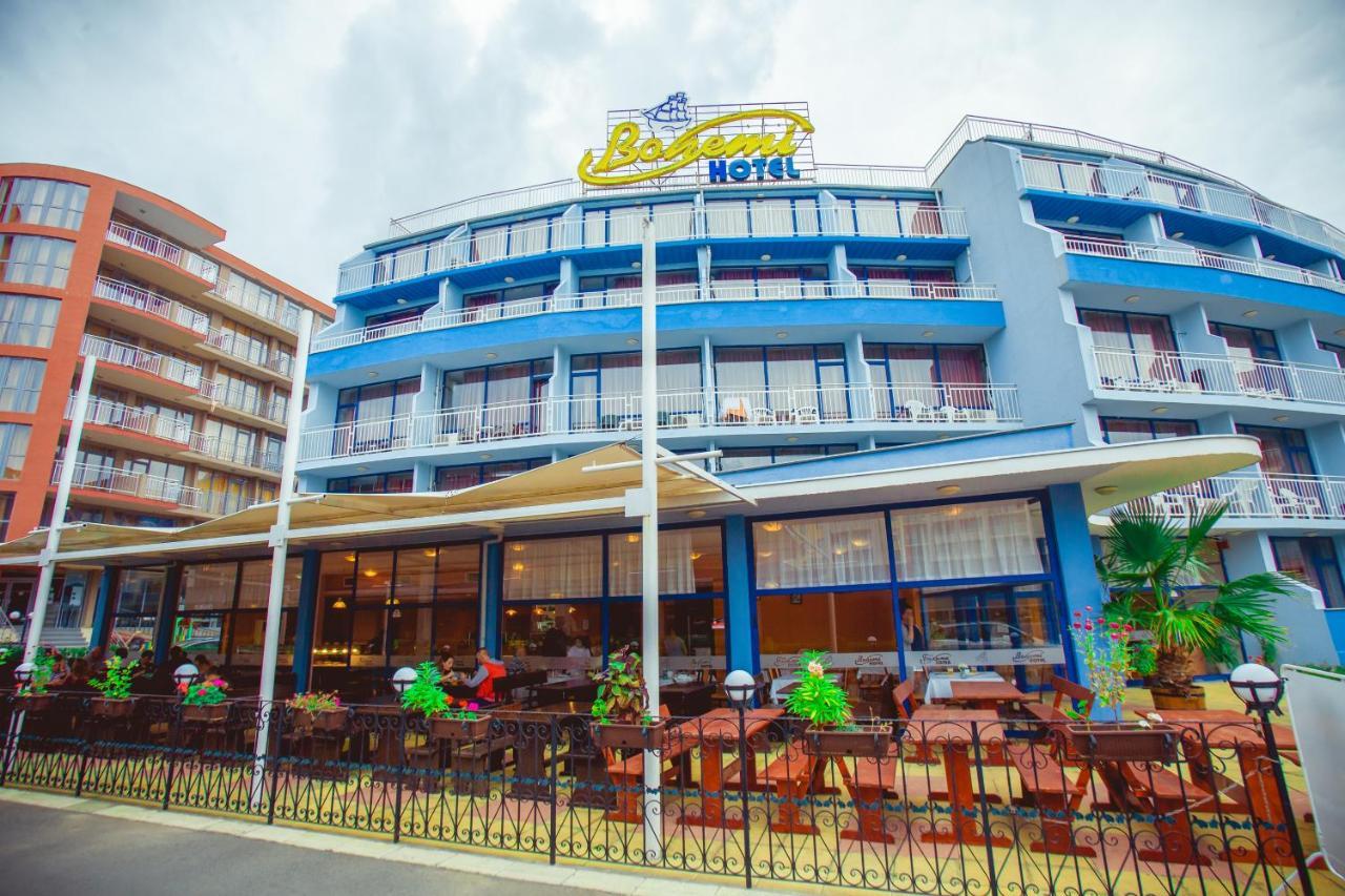 Bohemi And Free Parking 3*