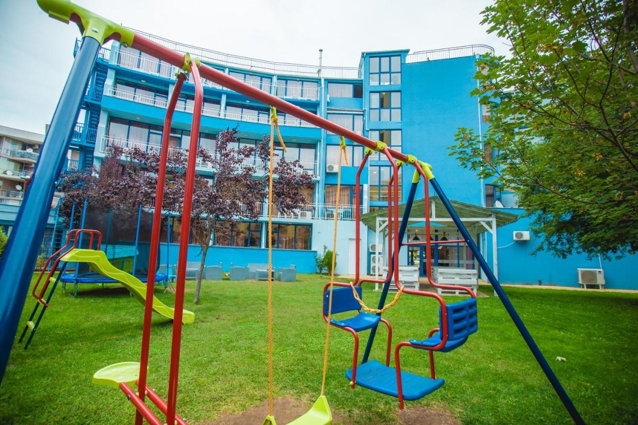 Bohemi And Free Parking Hotel