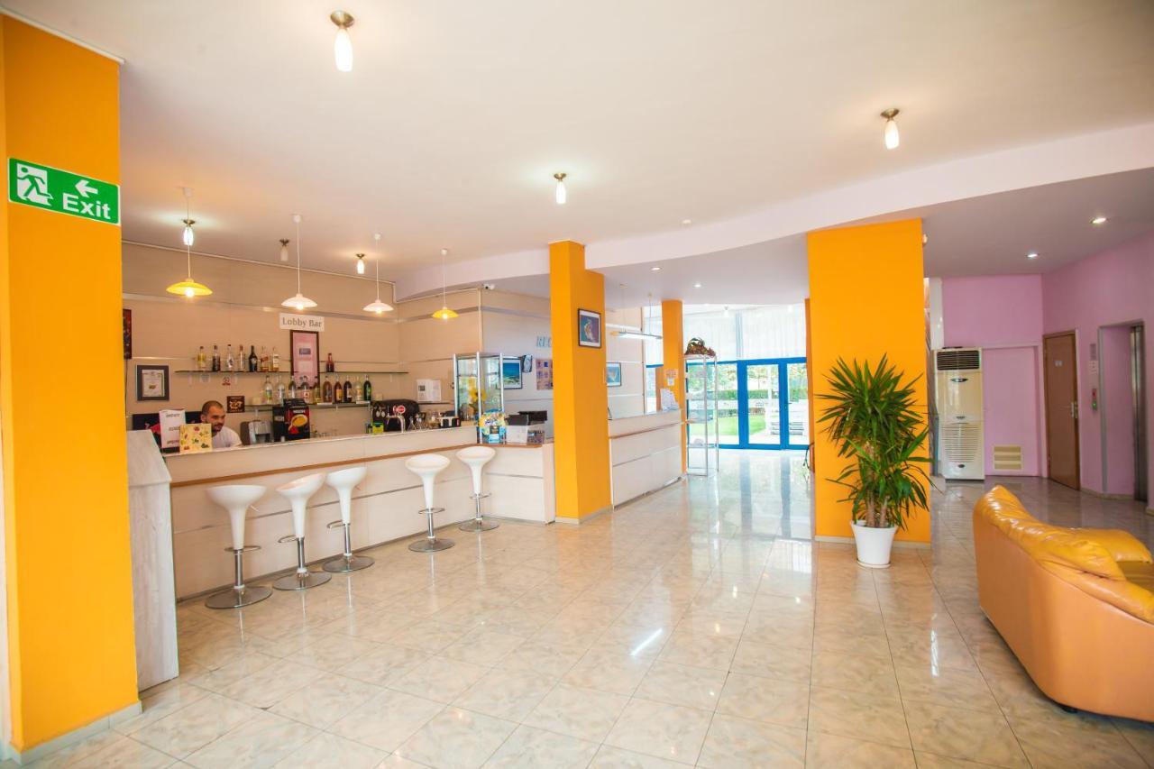 Bohemi And Free Parking 3*