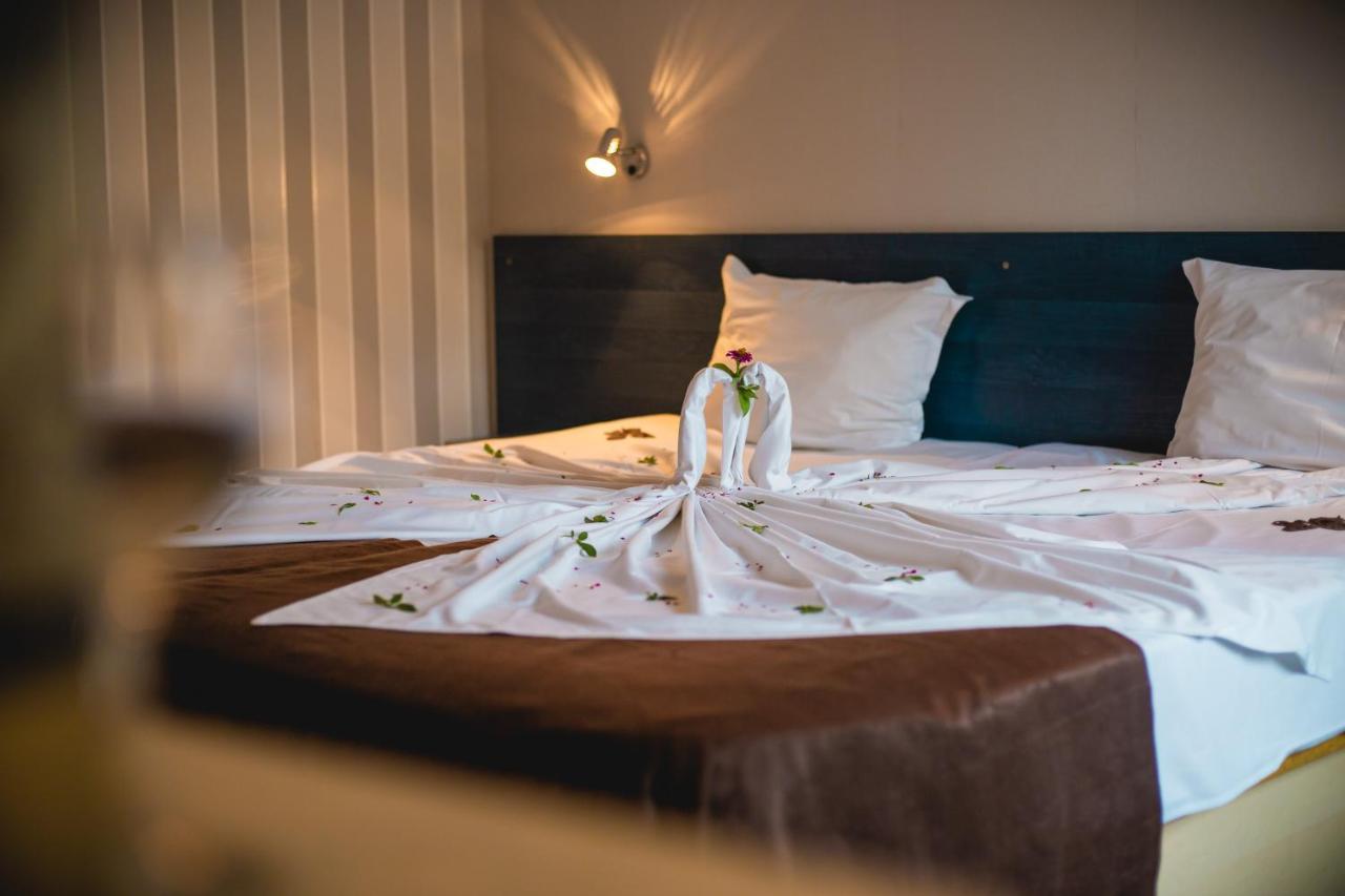 Bohemi And Free Parking Hotel 3*